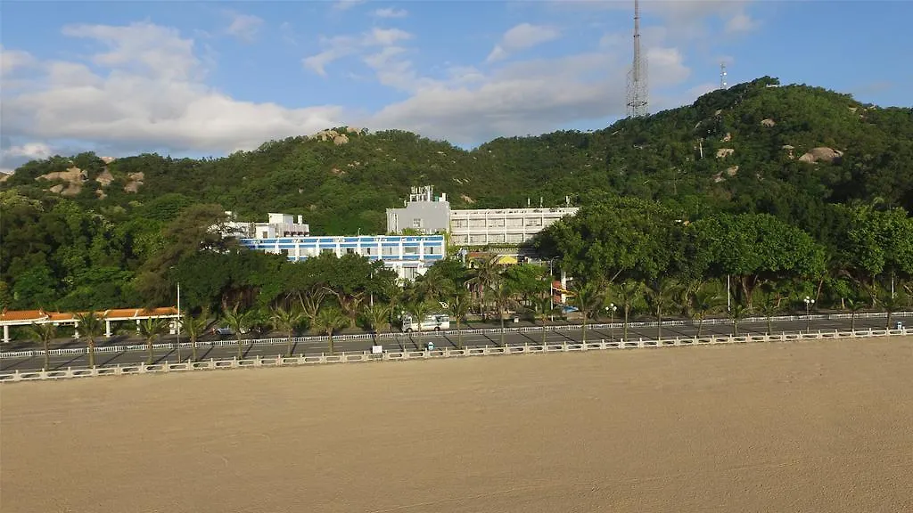 Starway Zhuhai Bihai Hotel 3*,